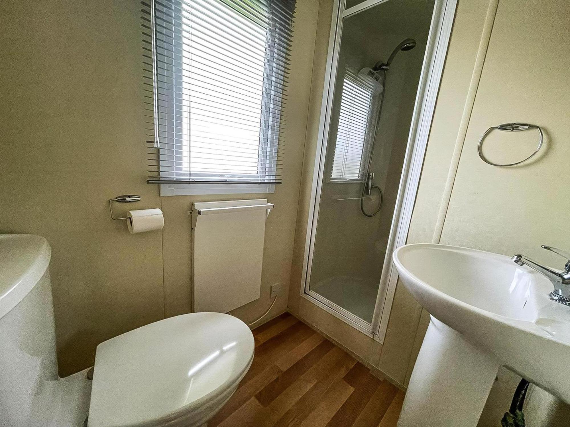 Great Caravan At Breydon Water Holiday Park, Ref 10086B Belton with Browston Extérieur photo