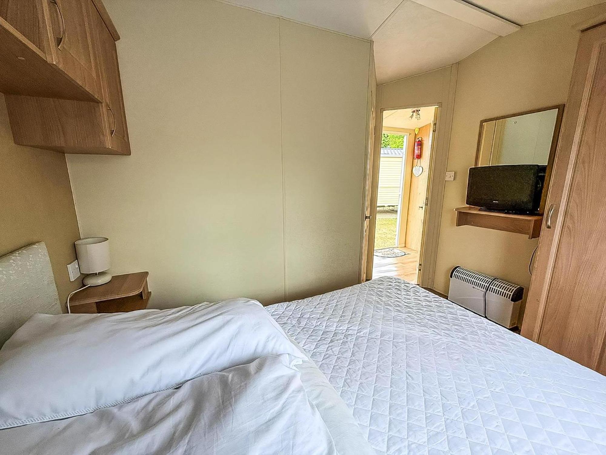 Great Caravan At Breydon Water Holiday Park, Ref 10086B Belton with Browston Extérieur photo